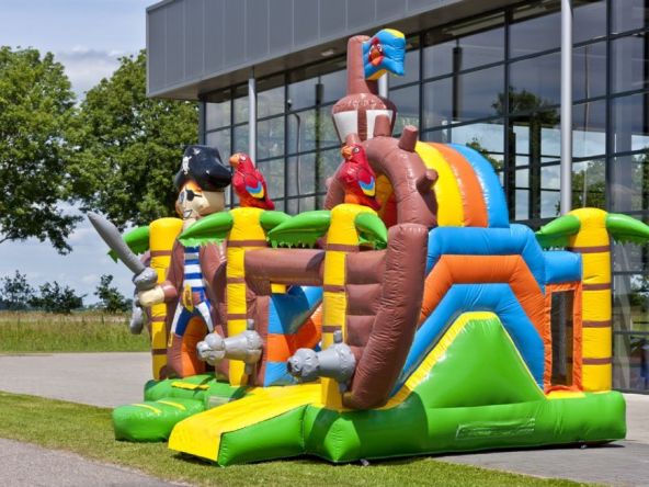 Piratenboot1.jpg